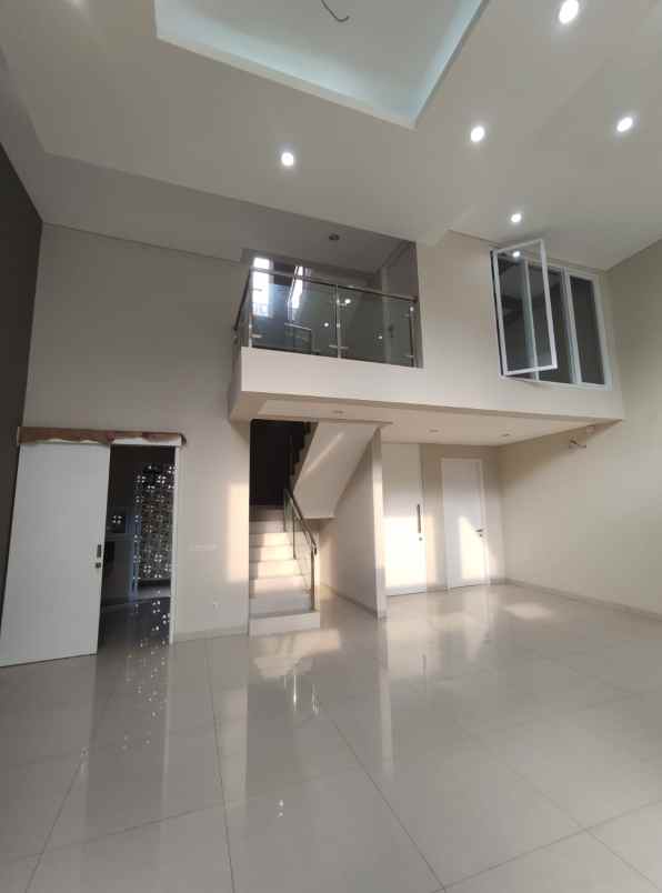 dijual rumah tb simatupang