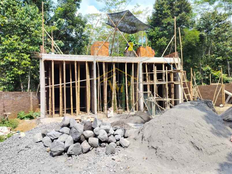 dijual rumah tegalarum borobudur