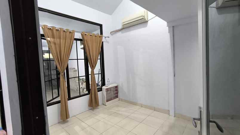 dijual rumah telagamas bekasi