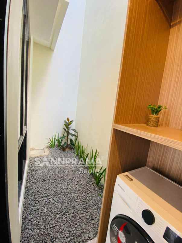 dijual rumah tengah cibinong bogor