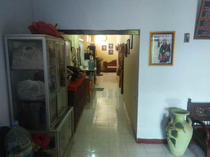 dijual rumah tepi jalan patimura