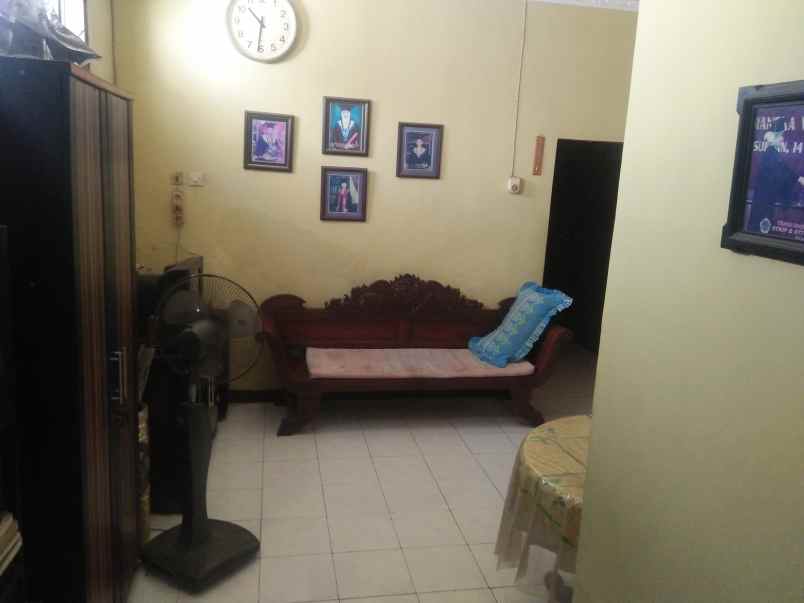 dijual rumah tepi jalan patimura