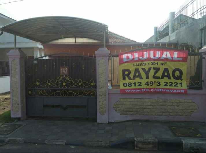 dijual rumah tepi jalan patimura