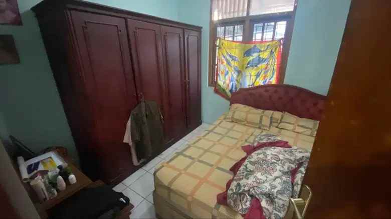 dijual rumah tinggal hook lokasi di permata pamulang