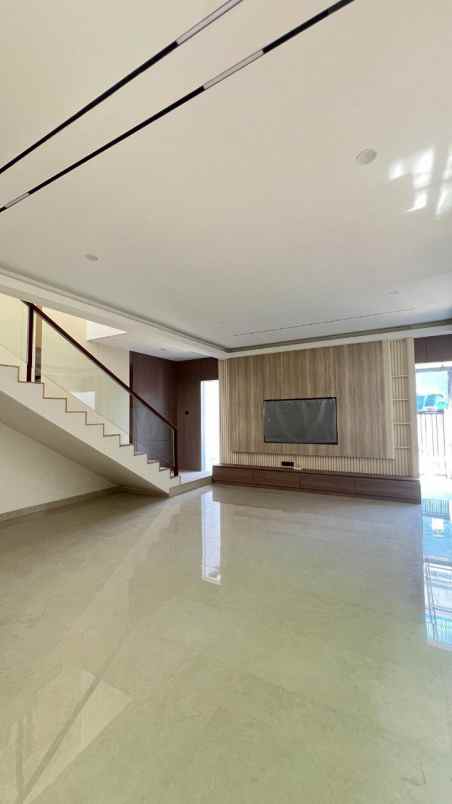 dijual rumah tki 3