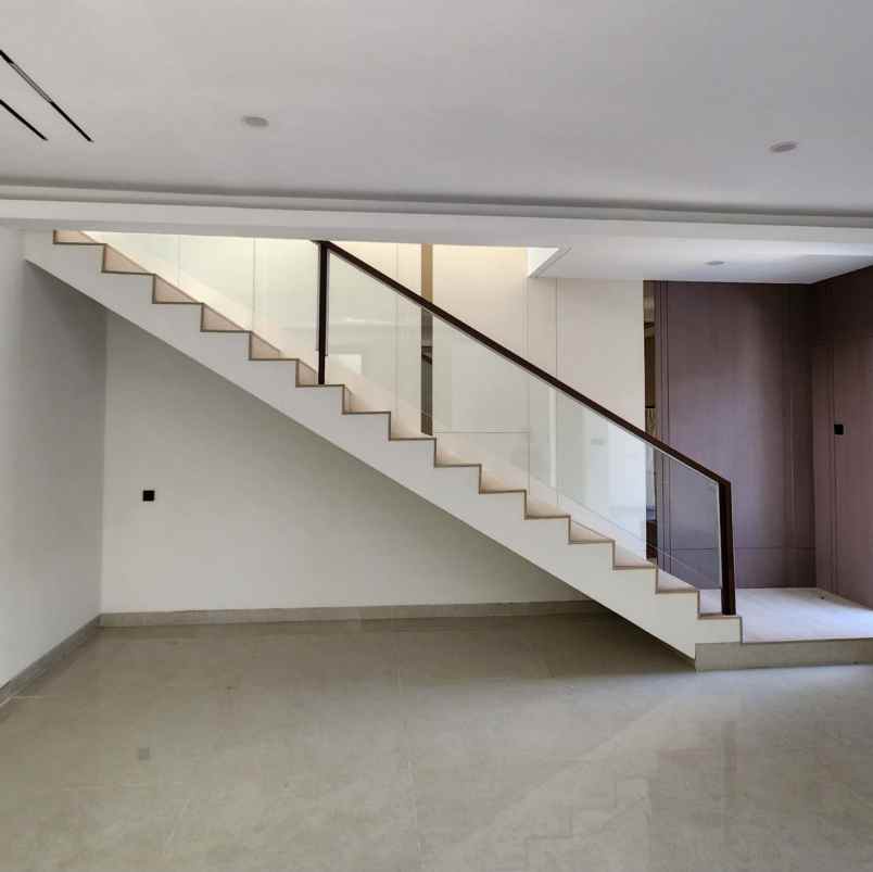 dijual rumah tki 3