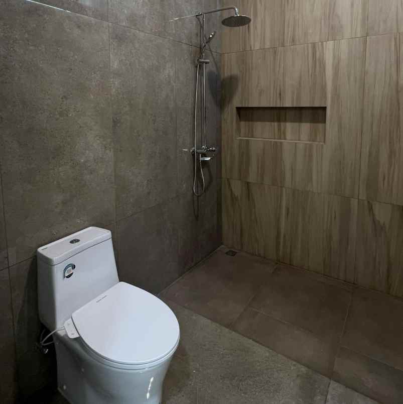 dijual rumah tki 3
