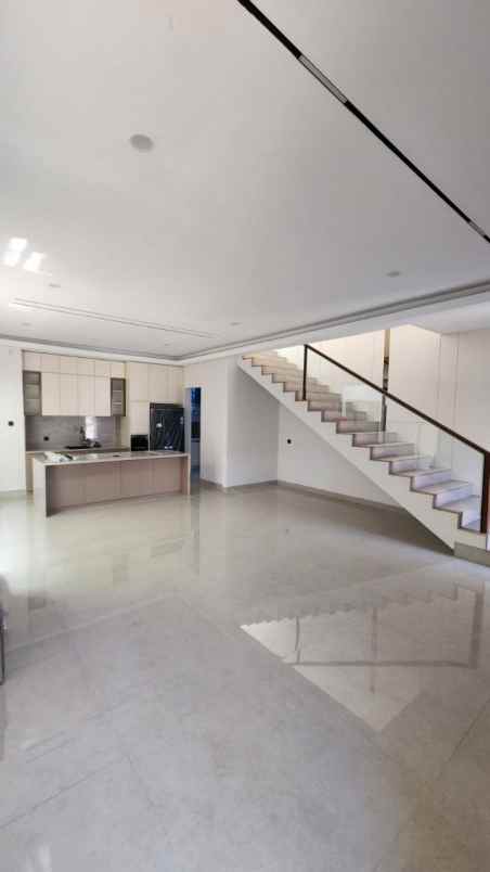 dijual rumah tki 3