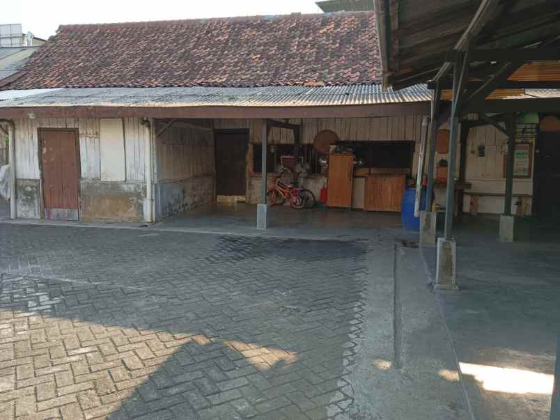 dijual rumah tua cengkareng