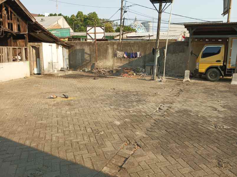 dijual rumah tua cengkareng