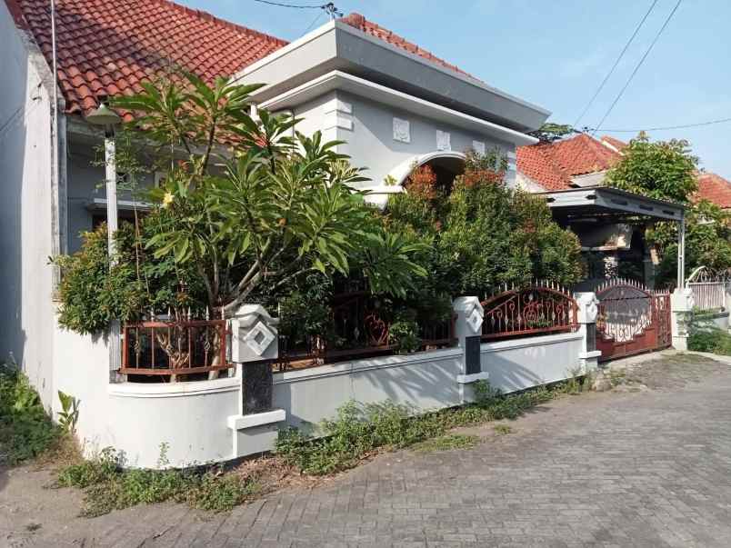 dijual rumah ugm