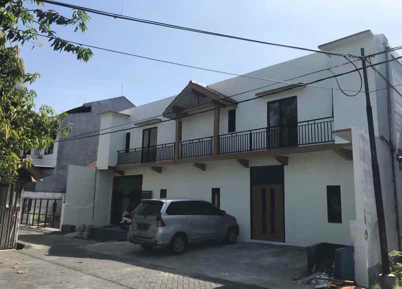 dijual rumah unesa ketintang