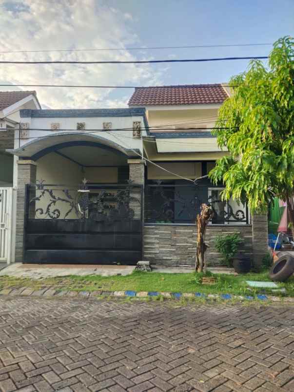 dijual rumah valencia puri surya jaya