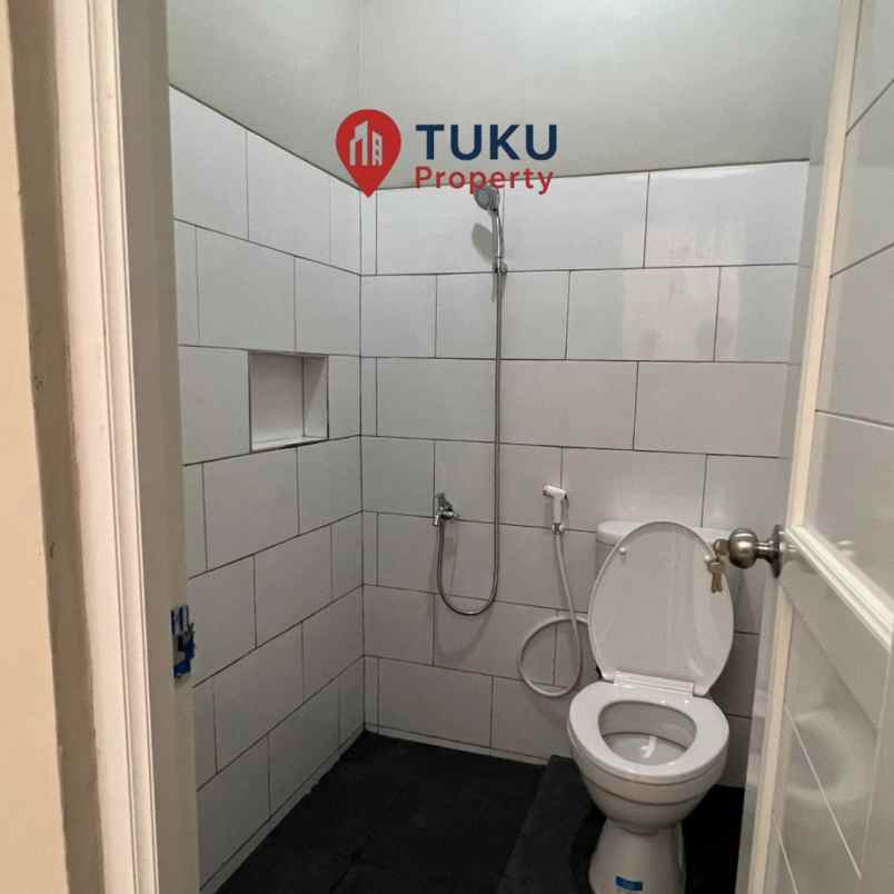 dijual rumah vila dago tol serua ciater