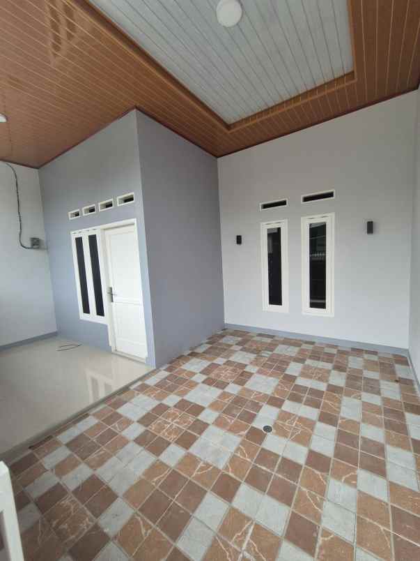 dijual rumah vila gading harapan 1 kebalen