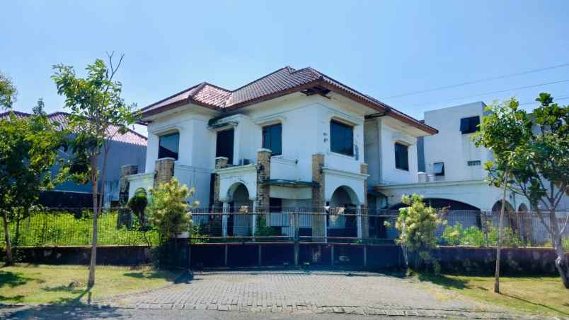 dijual rumah villa bukit mas