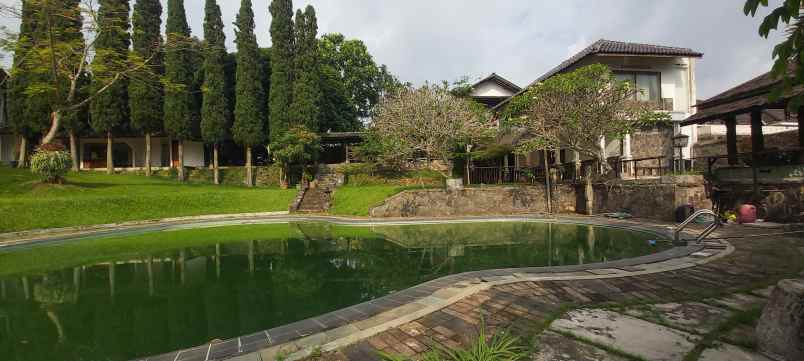 dijual rumah villa di ciwaruga gegerkalong