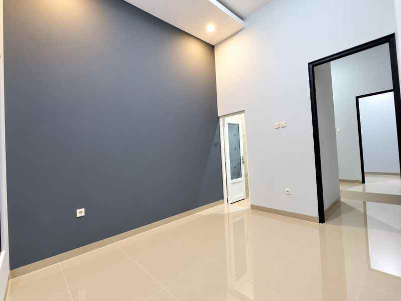 dijual rumah villa indah permai teluk