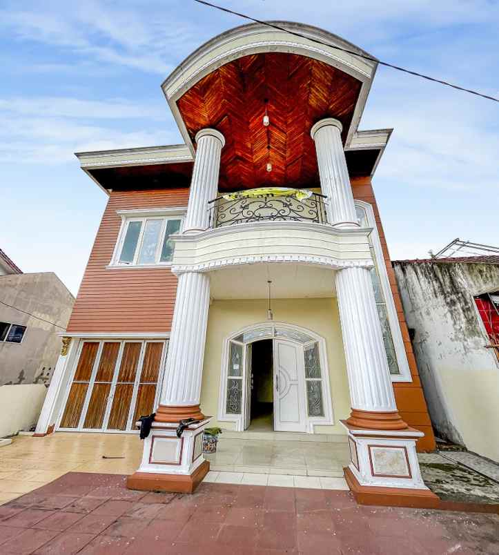 dijual rumah villa kebon sirih jl said