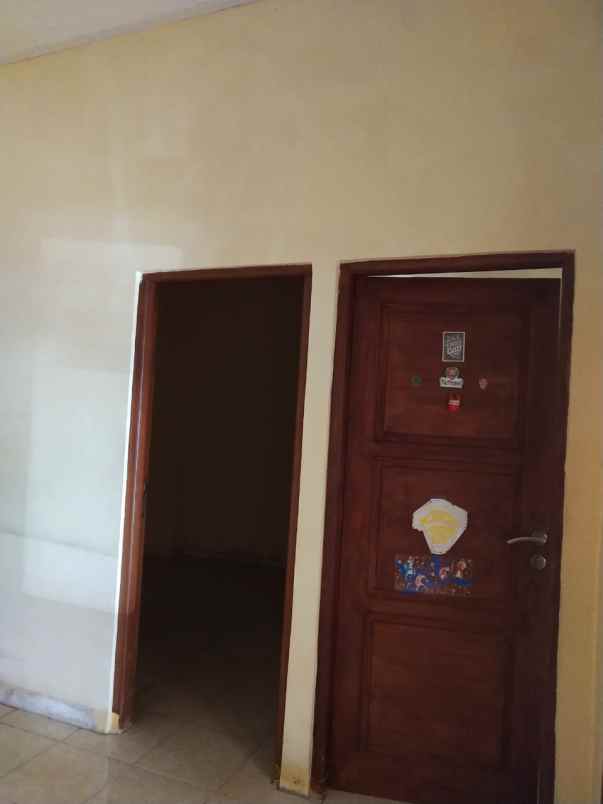 dijual rumah walang baru