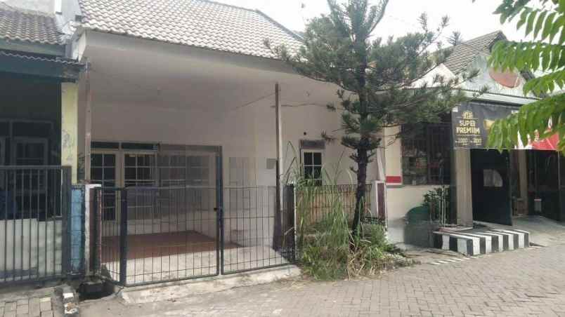 dijual rumah wiguna regency