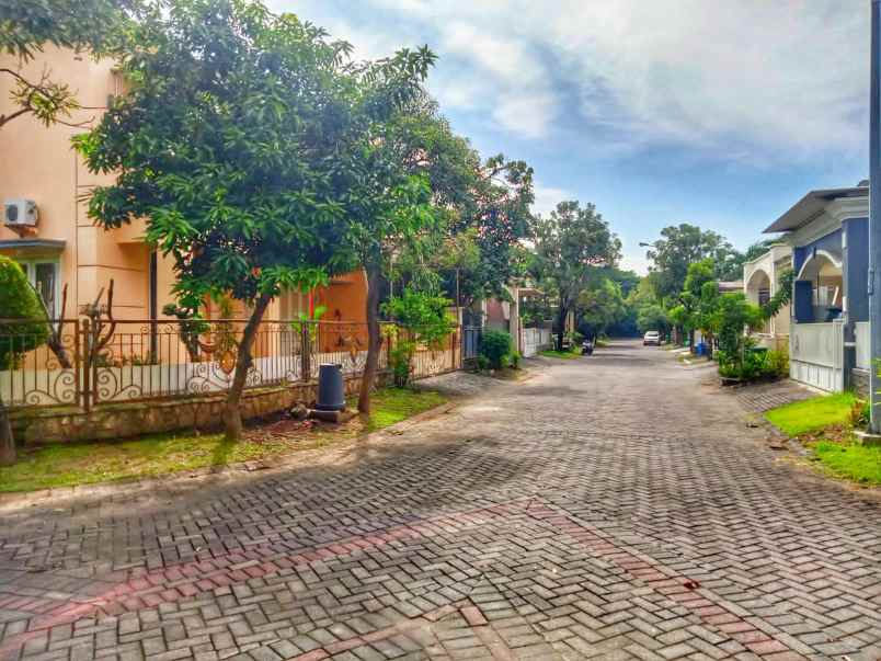 dijual rumah wisata bukit mas