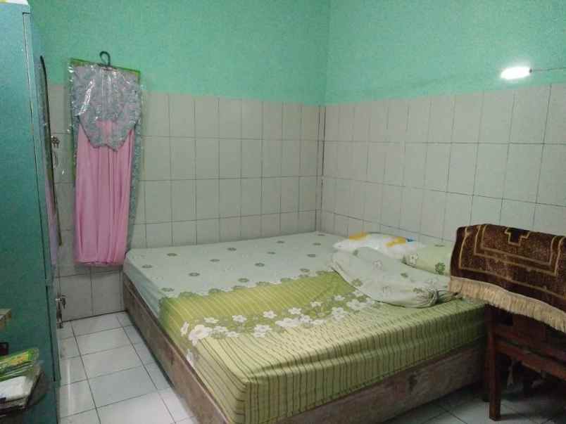 dijual rumah wisma lidah kulon