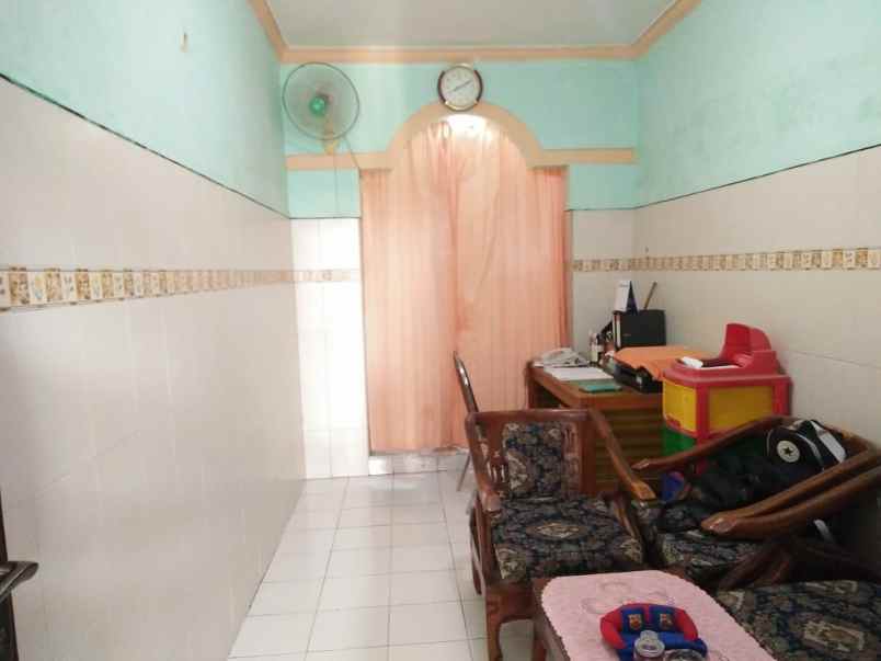 dijual rumah wisma lidah kulon