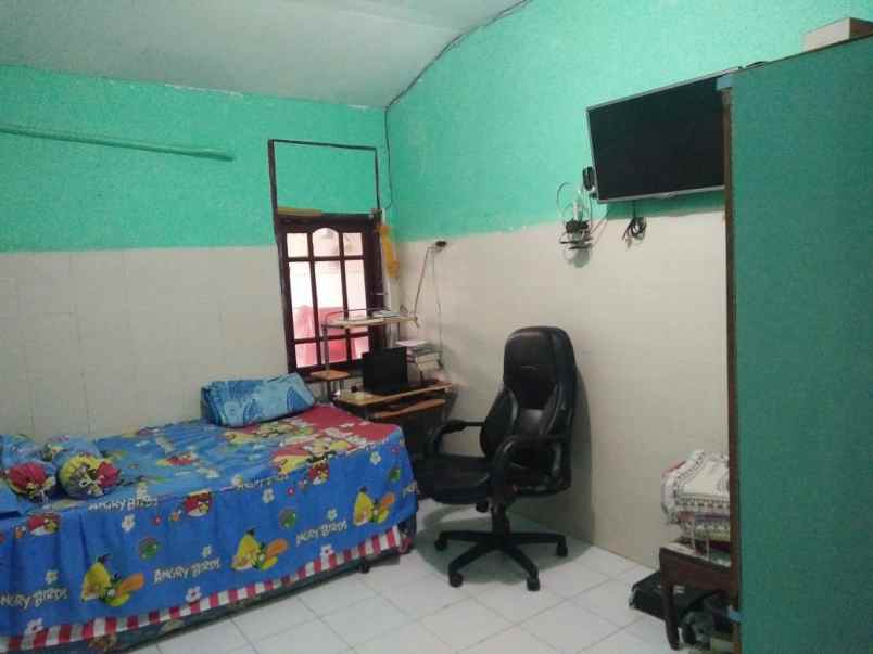 dijual rumah wisma lidah kulon