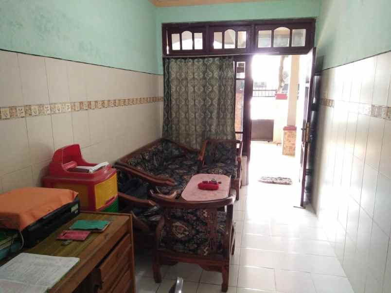 dijual rumah wisma lidah kulon