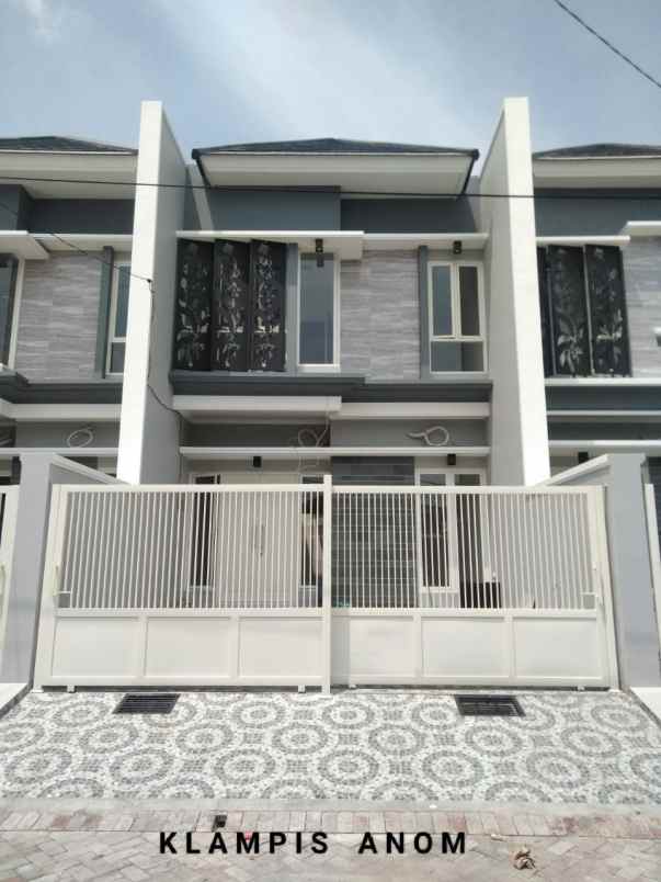 dijual rumah wisma mukti