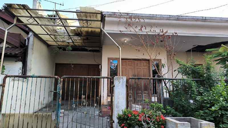 dijual rumah wisma permai