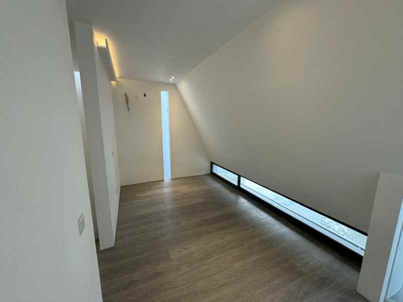 dijual rumah yve habitat limo