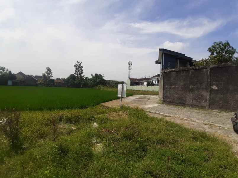 dijual tanah caturtunggal kec depok