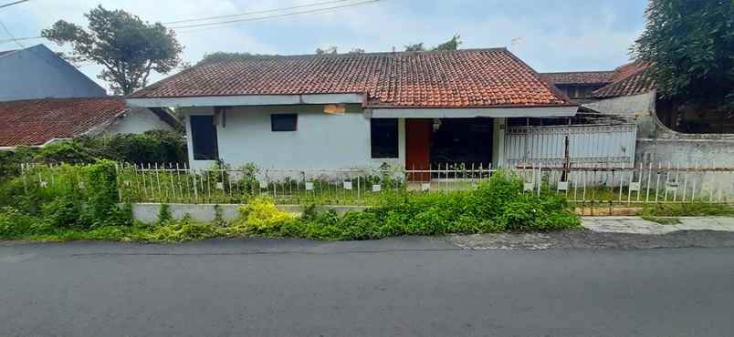 dijual tanah cigadung