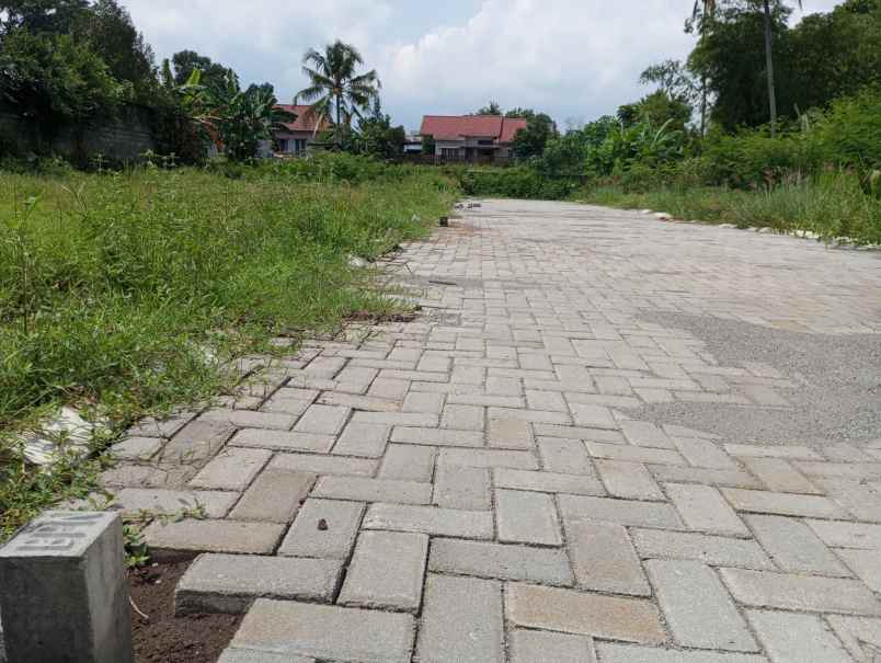 dijual tanah jalan kaliurang km 9 5