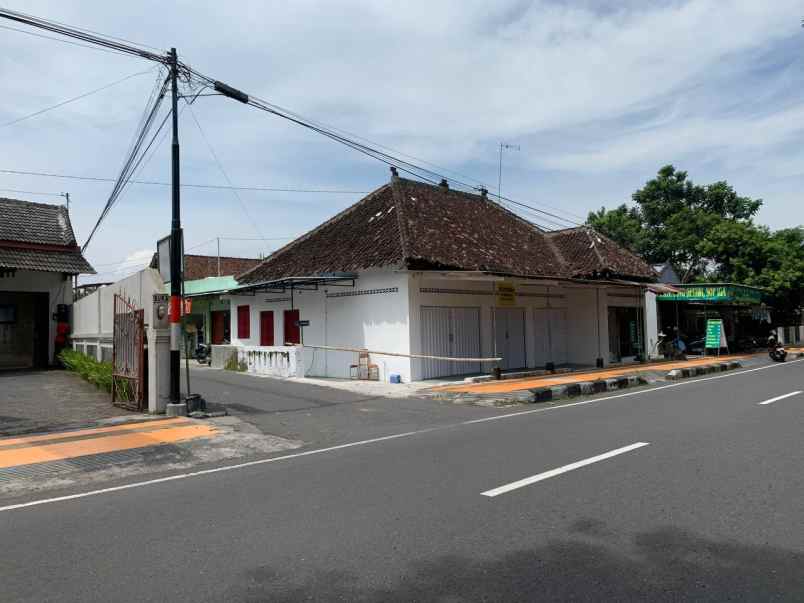 dijual tanah jl prambanan klurakbaru