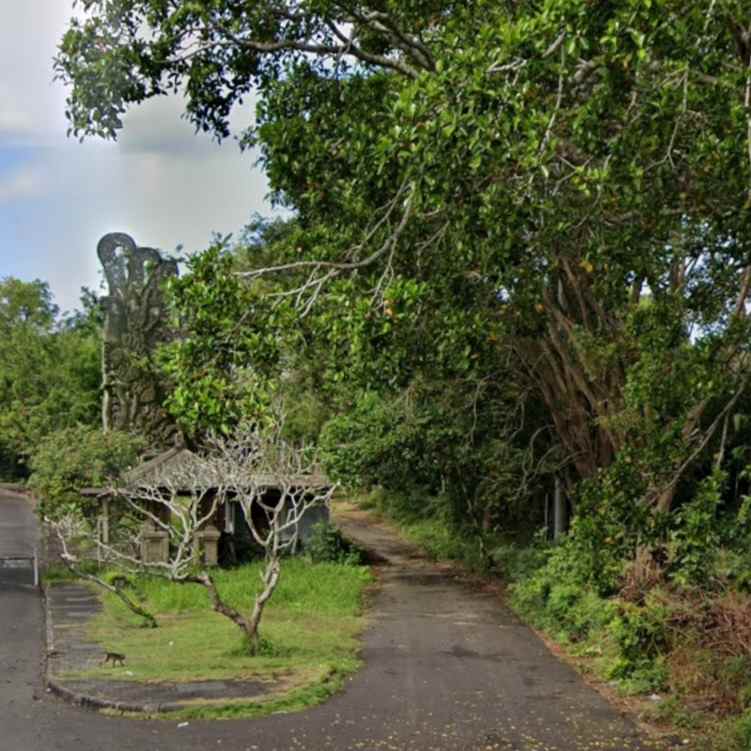 dijual tanah jl pura batu pageh