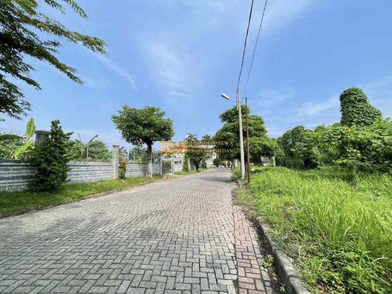 dijual tanah komplek graha metropolitan