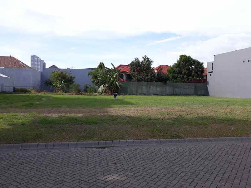 dijual tanah pakuwon city