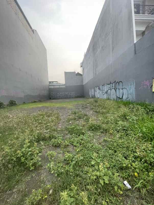 dijual tanah perumahan taman aries