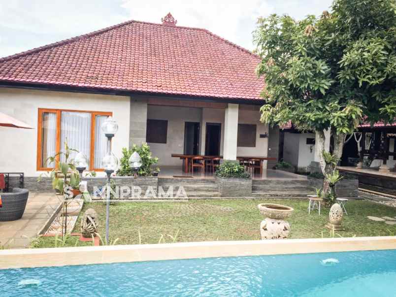 dijual villa bantannyuh