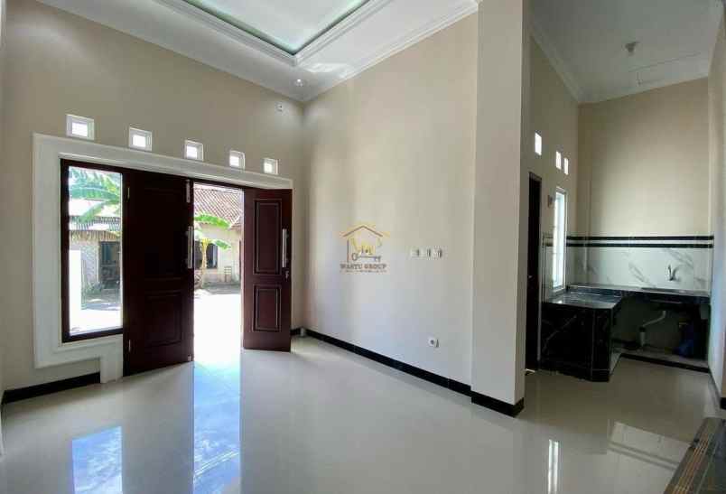 dijual villa baturetno banguntapan