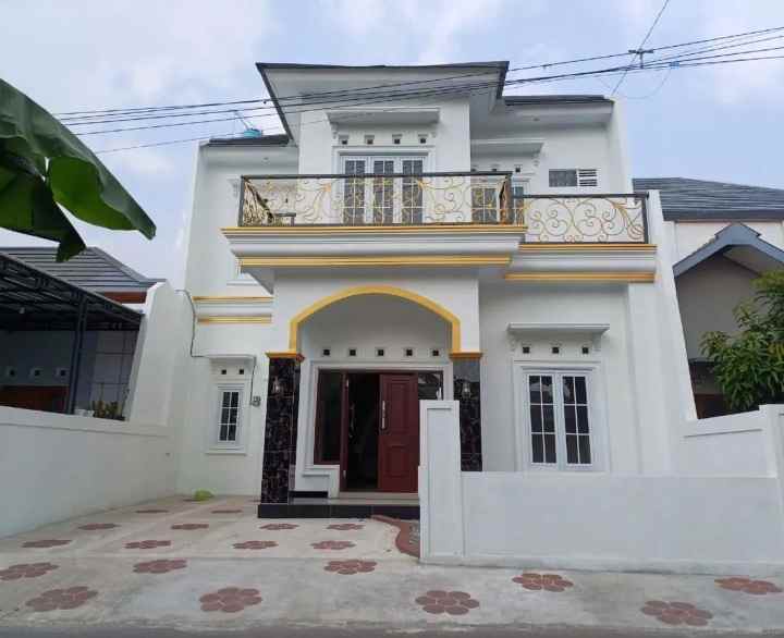 dijual villa baturetno banguntapan