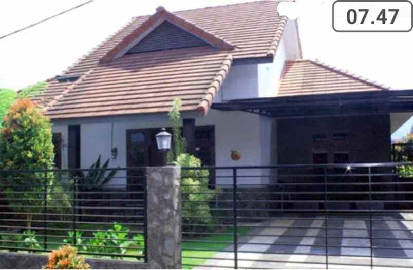 dijual villa bumiaji