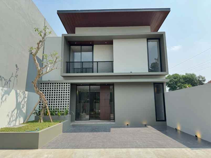 dijual villa condongcatur depok sleman