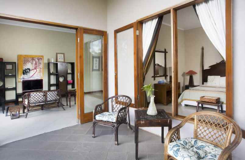 dijual villa dero wetan harjobinangun