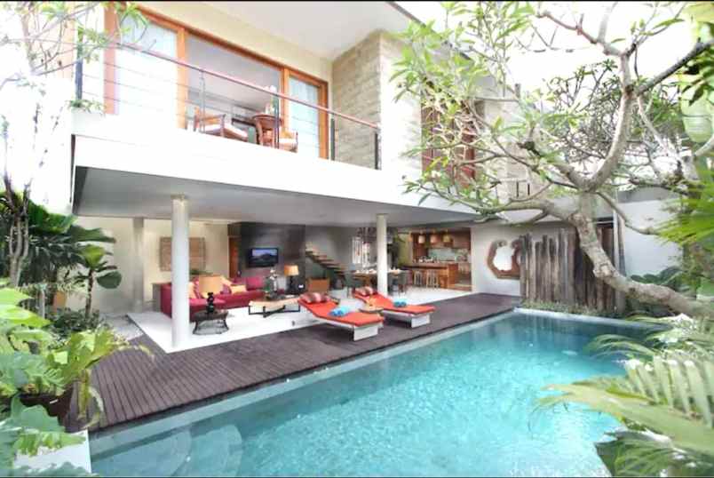 dijual villa jalan umalas kuta badung bali