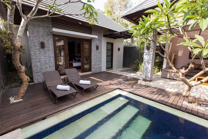 dijual villa jl yudistira seminyak kec