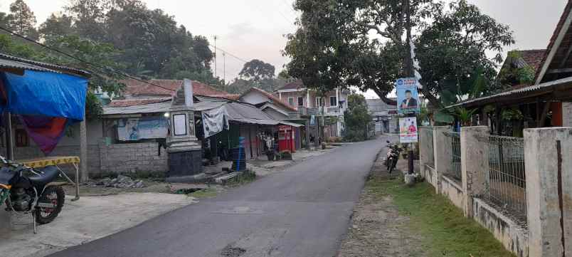 dijual villa kiarapedes